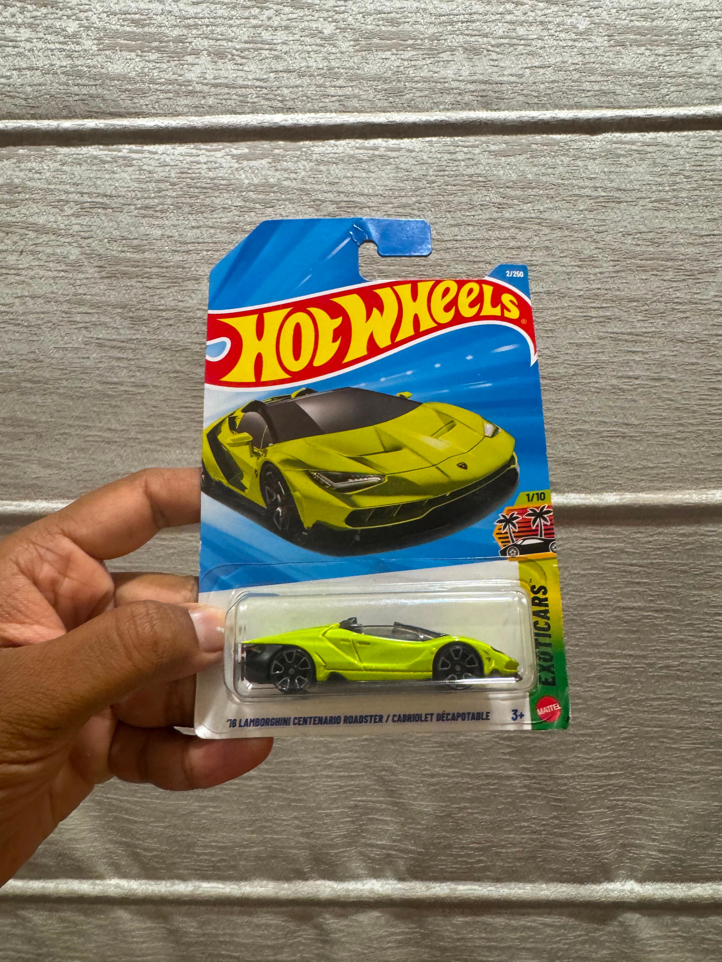 16 Lamborghini Centenario Roadster