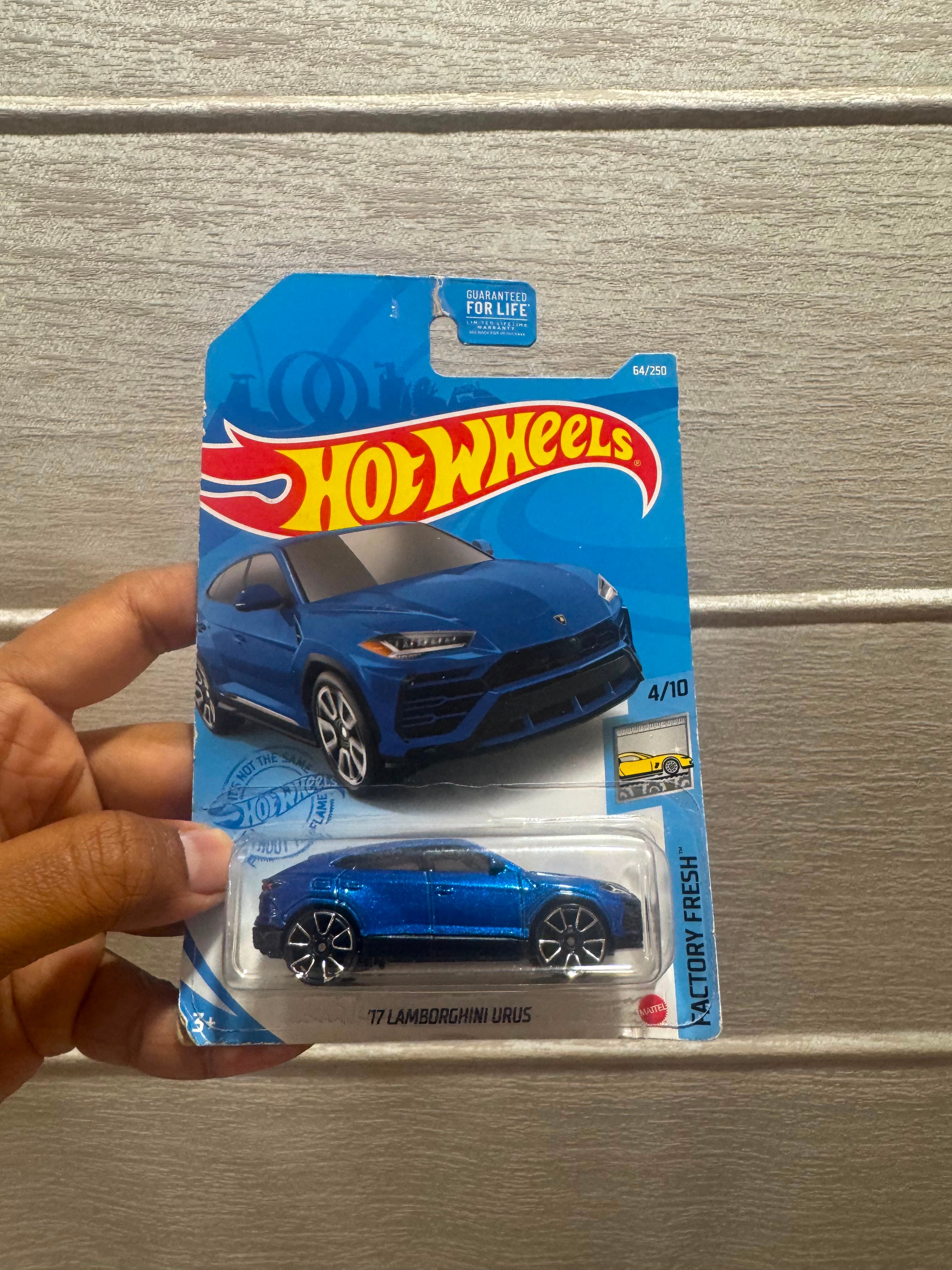 17 lamborghini Urus