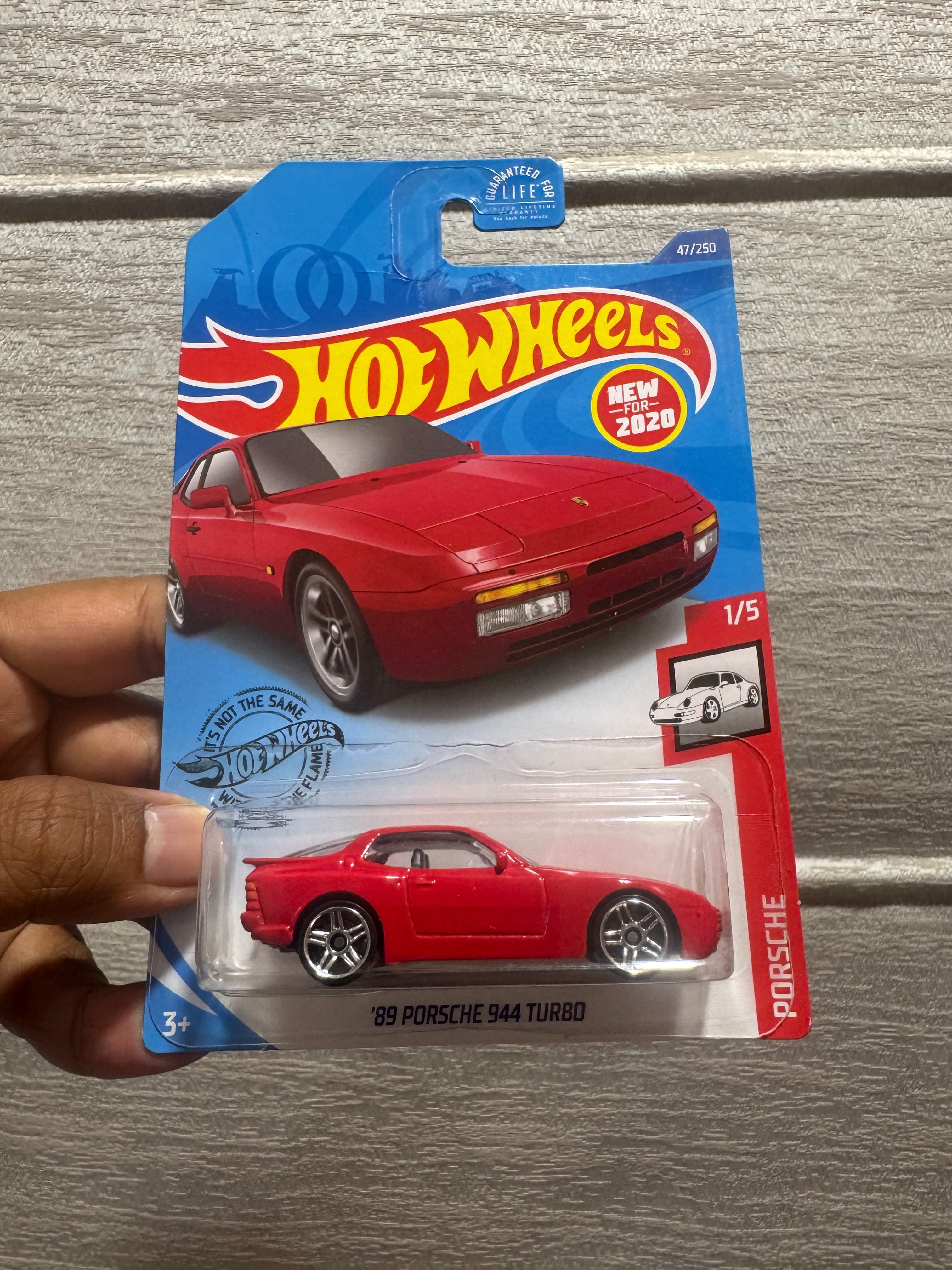 89 Porsche 944 Turbo